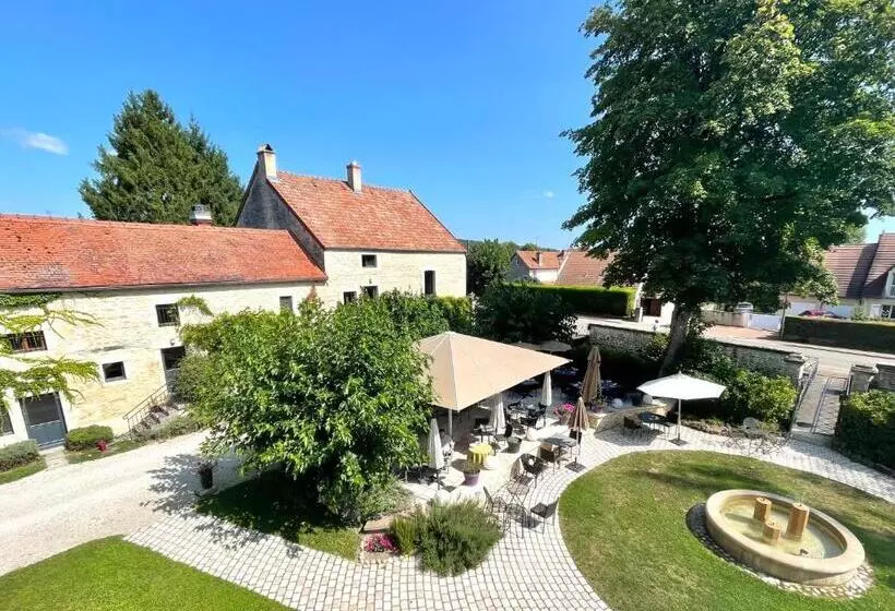 ホテル Auberge Côté Rivière