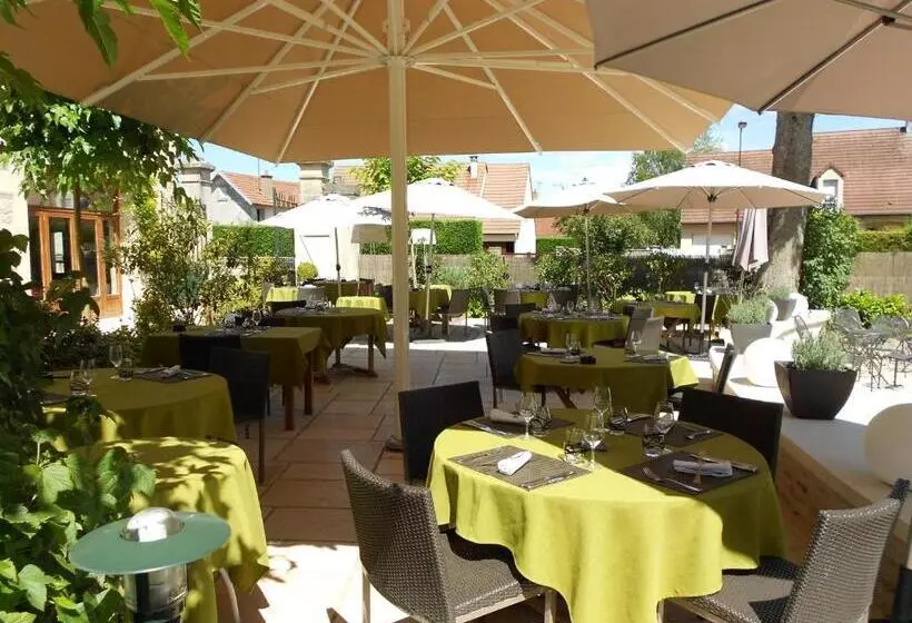 ホテル Auberge Côté Rivière