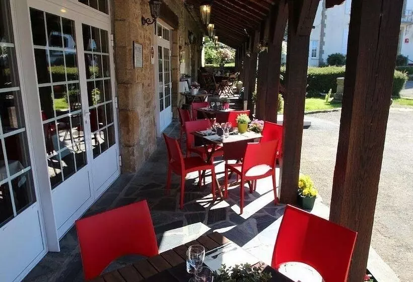 هتل Auberge De Kerveoc H