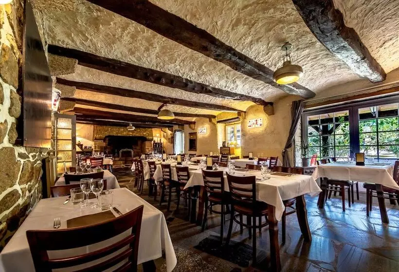 هتل Auberge De Kerveoc H