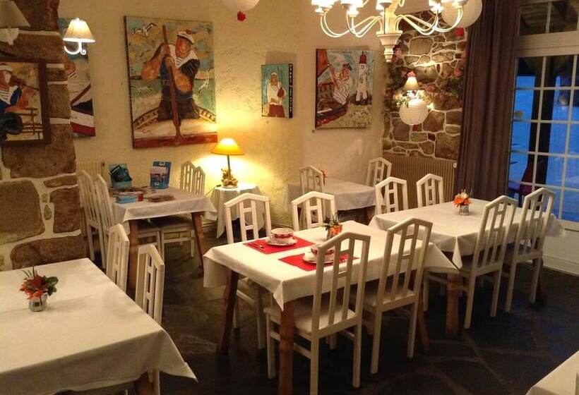 فندق Auberge De Kerveoc H
