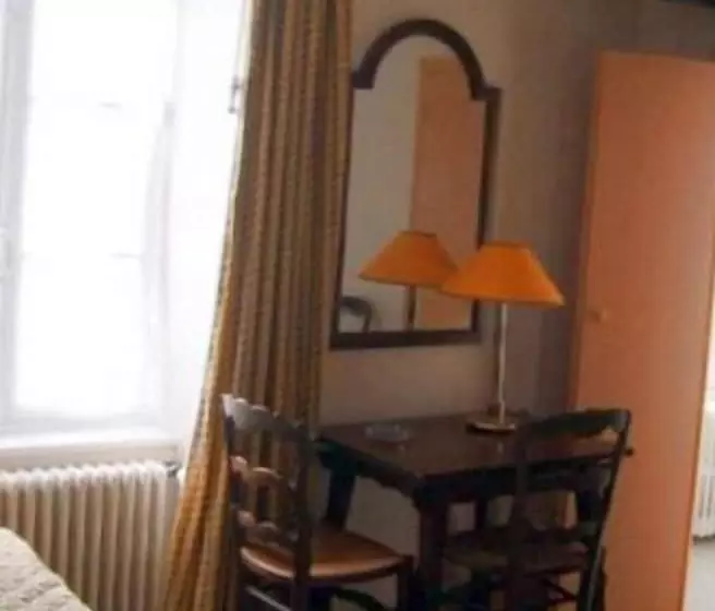 هتل Auberge De Kerveoc H
