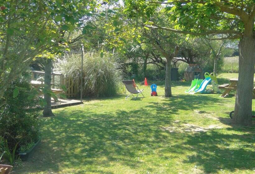 فندق Aux Tamaris