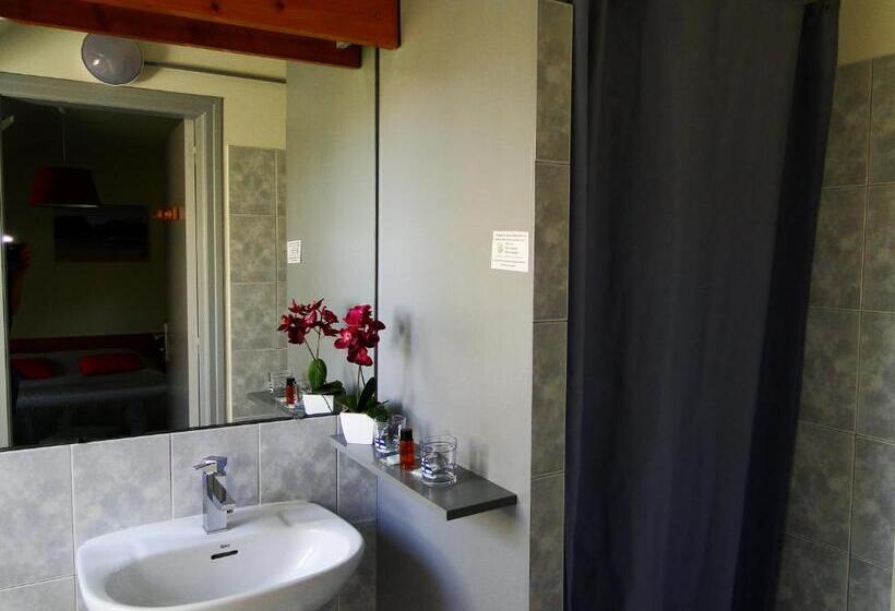 فندق Aux Tamaris