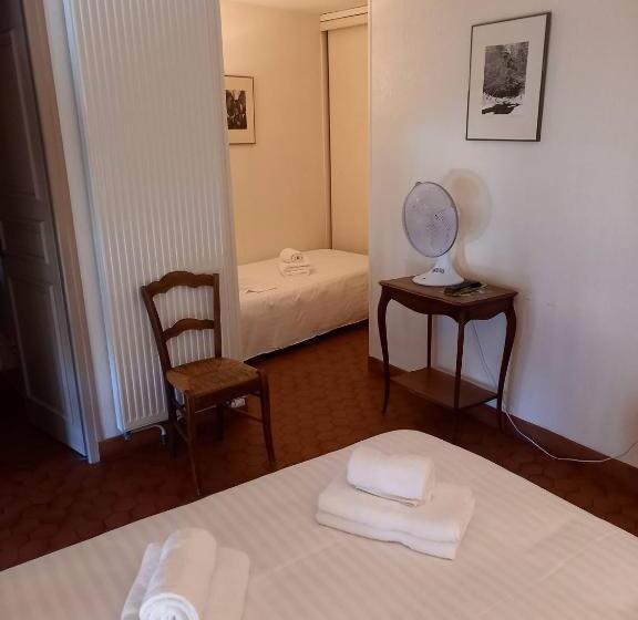 فندق De La Halle