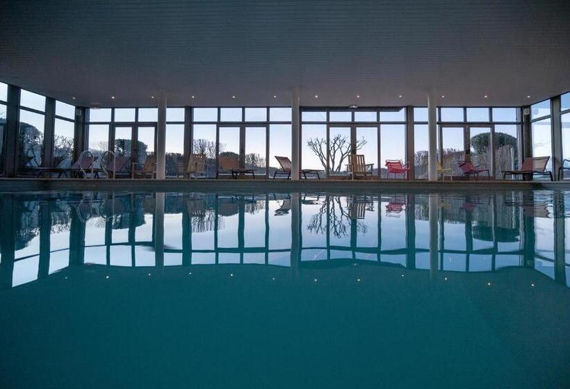 هتل Domaine Du Val