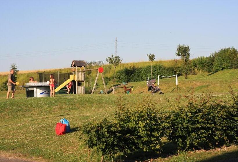 هتل Domaine Du Val