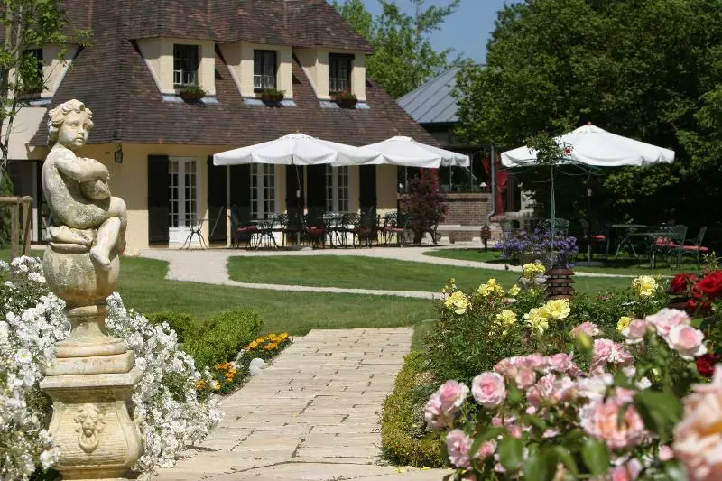 Hotelli Hostellerie Briqueterie & Spa Champagne