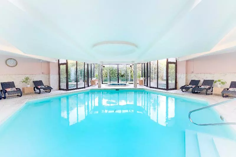 Hotelli Hostellerie Briqueterie & Spa Champagne
