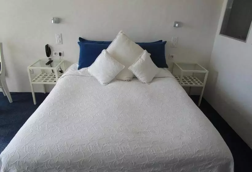هتل Hôtel Azur Bord De Mer