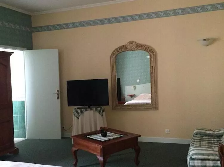 هتل Hôtel De Paris