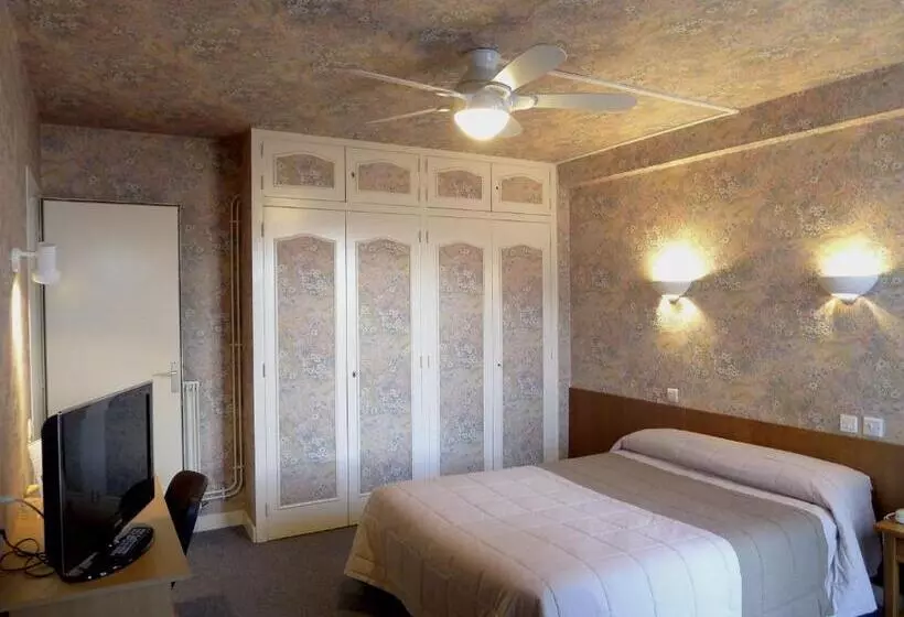 Hotelli Hôtel Du Sablar