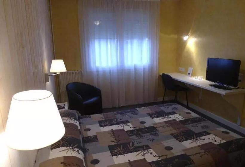 Hotelli Hôtel Du Sablar
