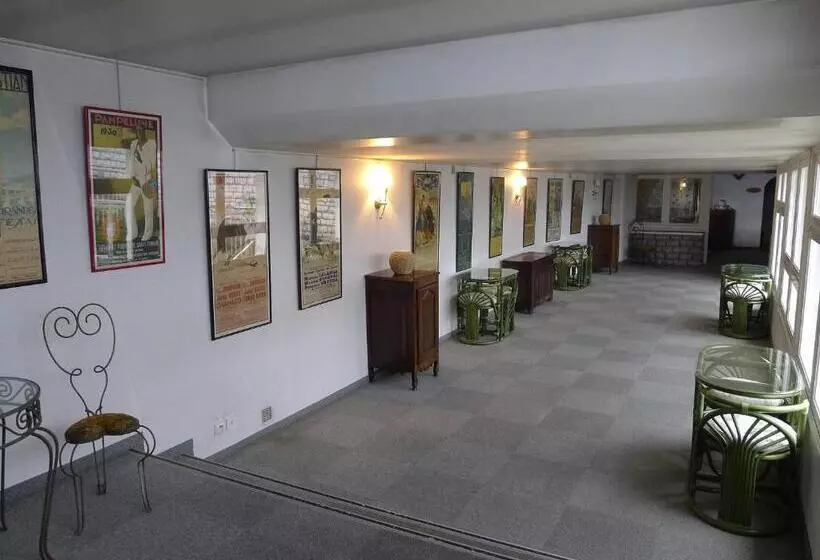 Hotelli Hôtel Du Sablar