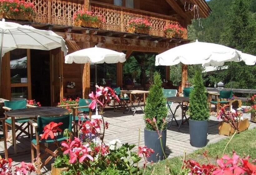 هتل Chalet Hôtel L Ecureuil