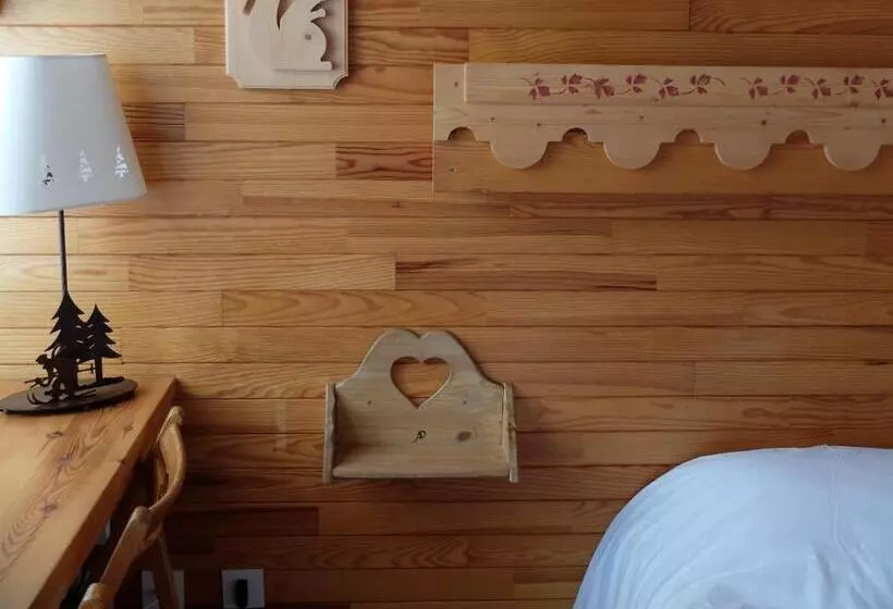 هتل Chalet Hôtel L Ecureuil