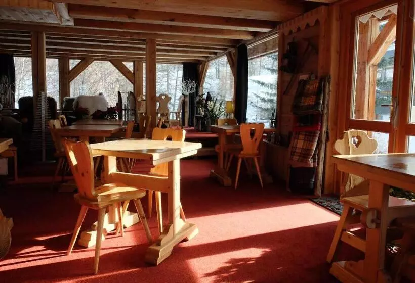 هتل Chalet Hôtel L Ecureuil