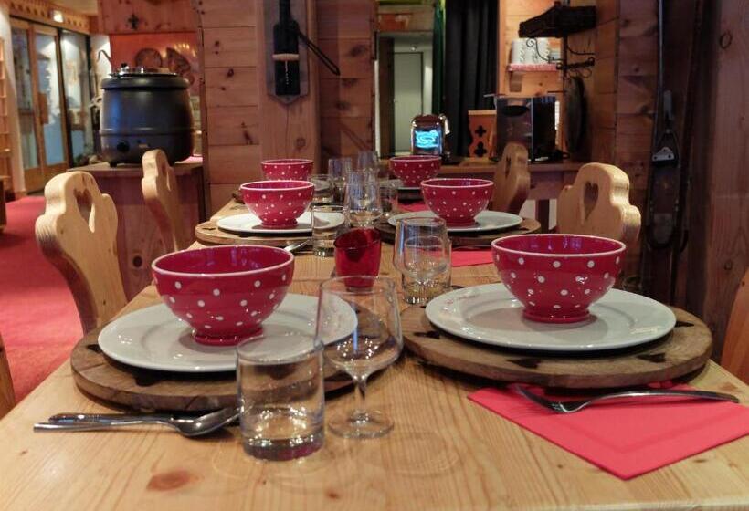 هتل Chalet Hôtel L Ecureuil