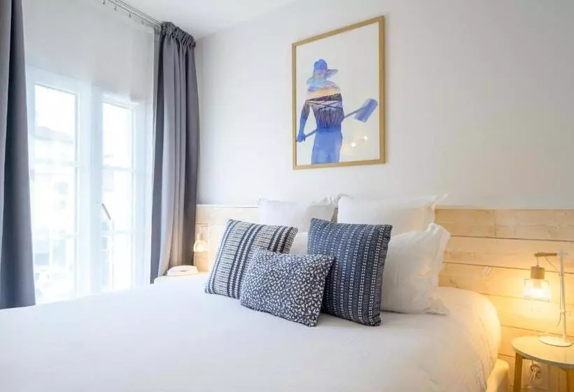 هتل Hôtel La Jetée