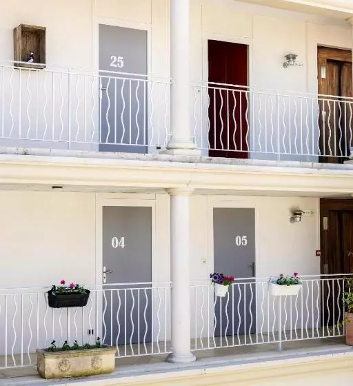 هتل Hôtel La Jetée