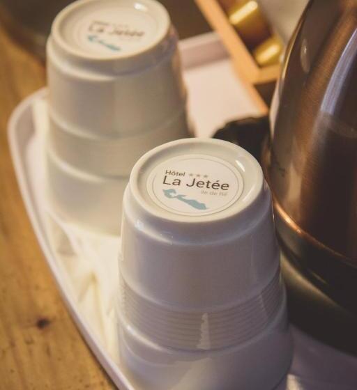 בית מלון כפרי Hôtel La Jetée