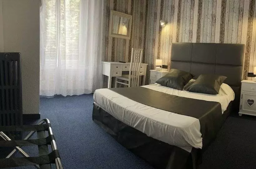 ホテル Hôtel Le Faisan