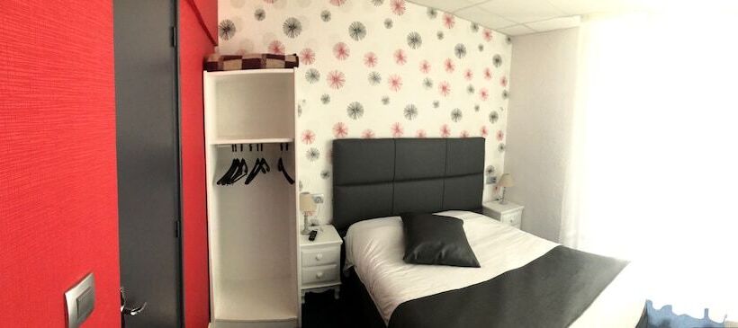 Отель Hôtel Le Faisan