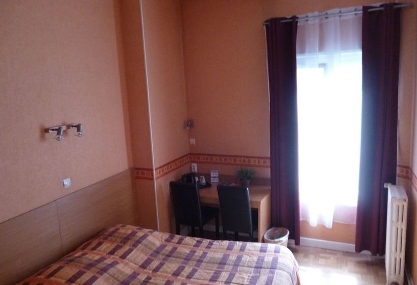 בית מלון כפרי Hôtel Le Floreal