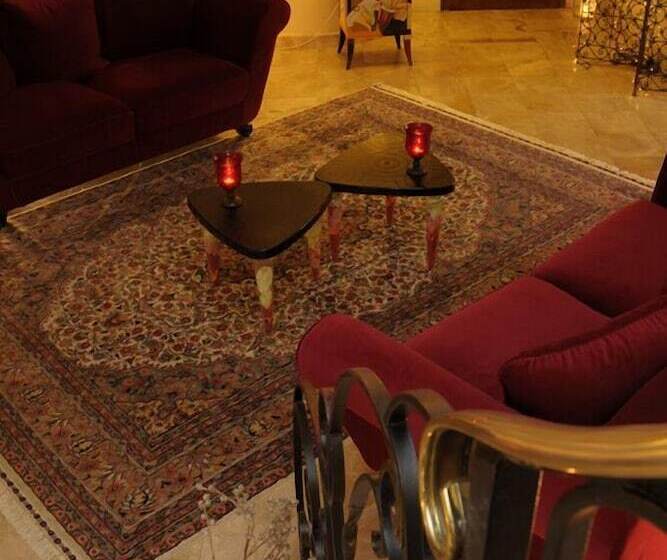 בית מלון כפרי Hôtel Majuscule