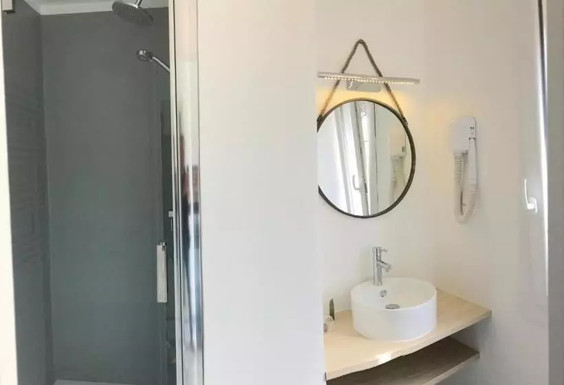 Hotel L Oasis