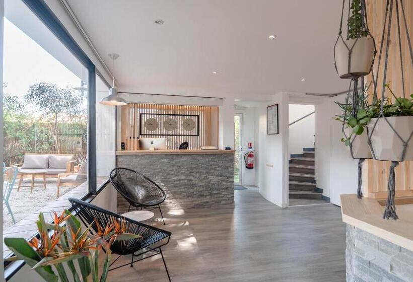 בית מלון כפרי L Oasis