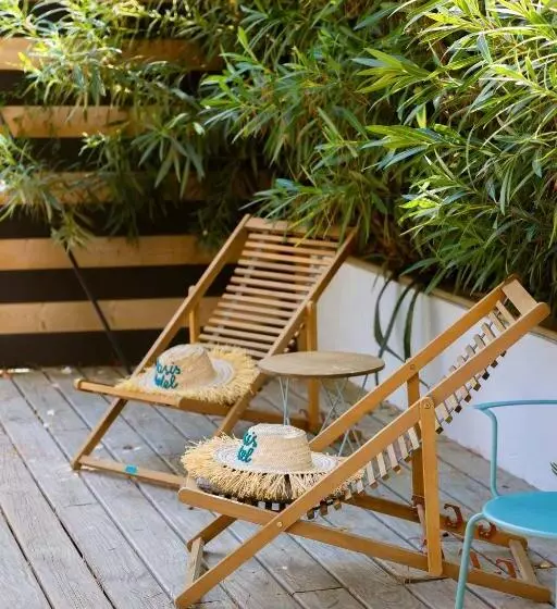 Hotel L Oasis
