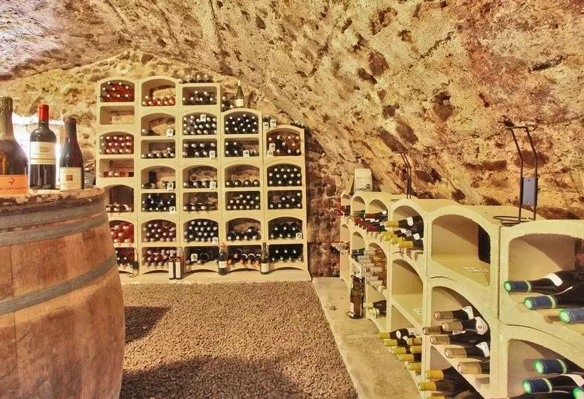 ホテル Logis Hôtel La Châtellenie