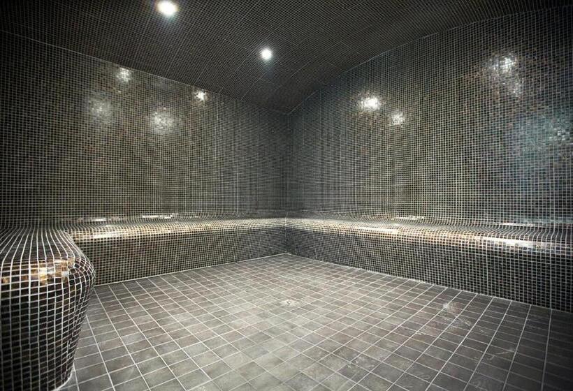 Отель Le Calgary