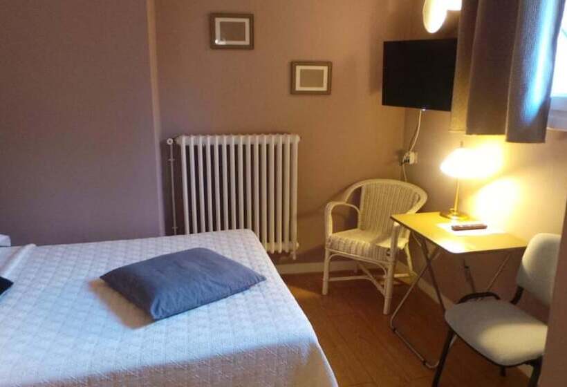 בית מלון כפרי Le Cambronne