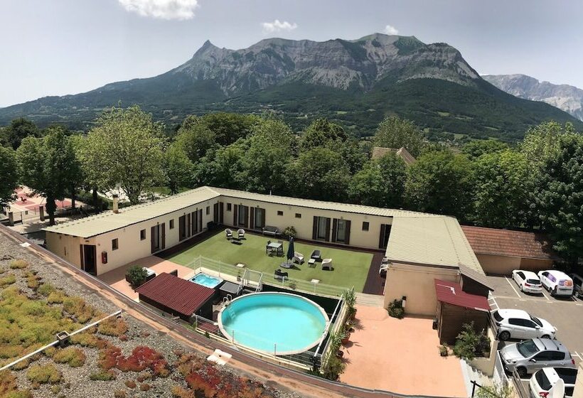 Отель Le Connetable