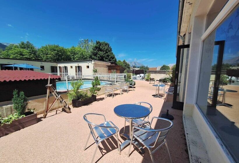 Отель Le Connetable