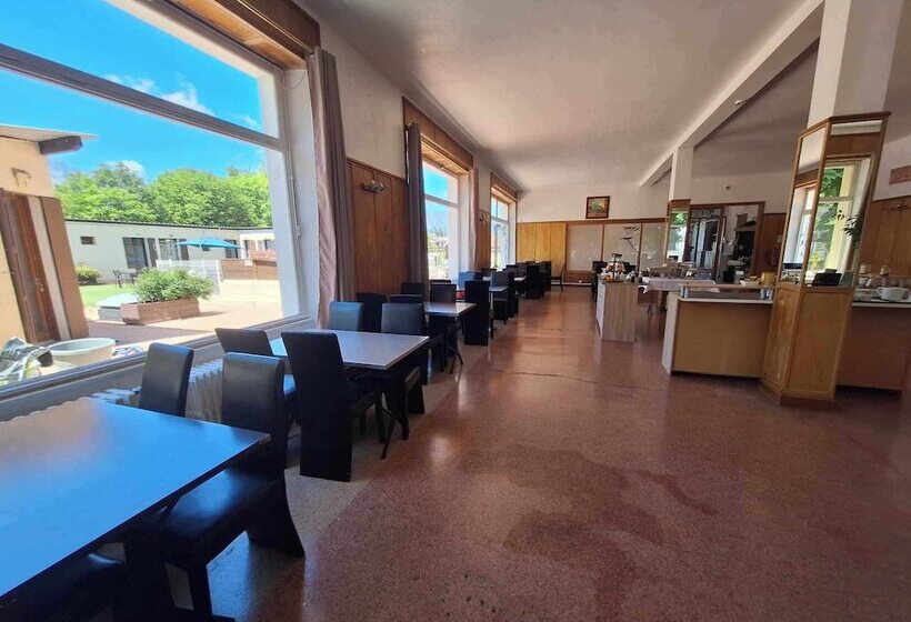 Отель Le Connetable