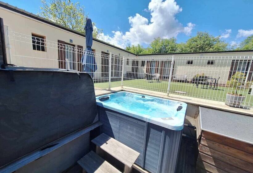 Отель Le Connetable