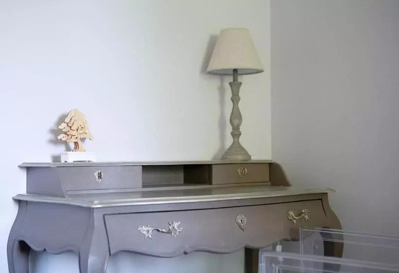 ホテル Le Mas Des Aigras   Hôtel De Charme En Provence