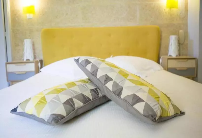 ホテル Le Mas Des Aigras   Hôtel De Charme En Provence