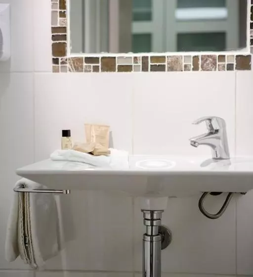 ホテル Le Mas Des Aigras   Hôtel De Charme En Provence