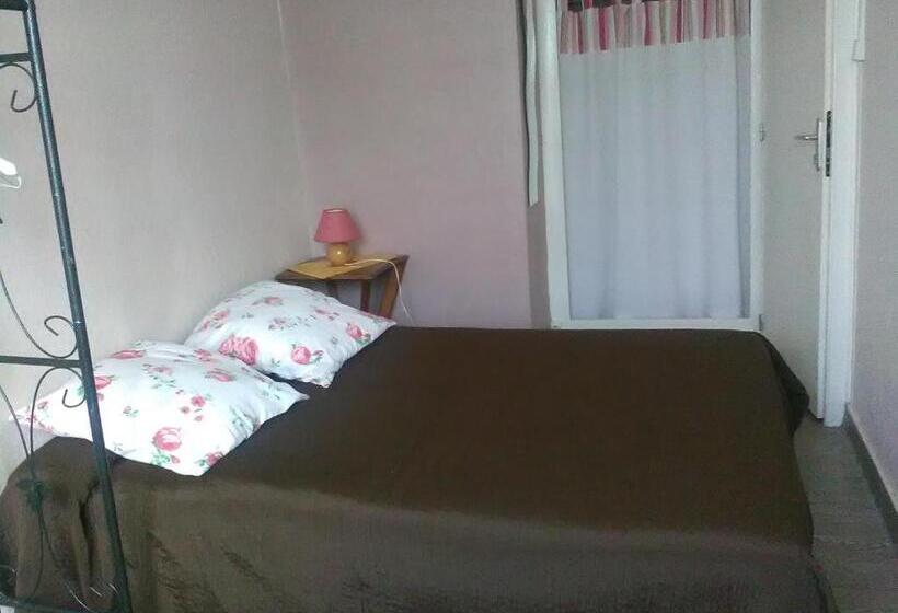 בית מלון כפרי Le Parisien