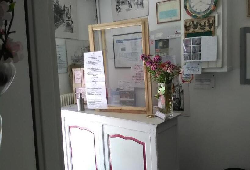 בית מלון כפרי Le Parisien