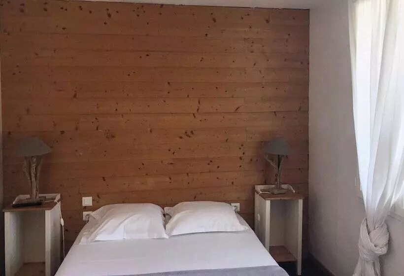 ホテル Le Pavillon Bleu