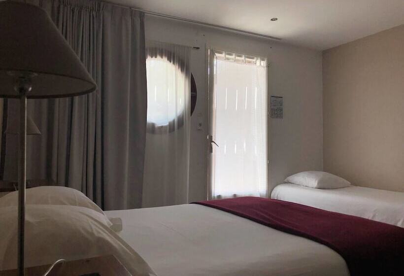 ホテル Le Pavillon Bleu