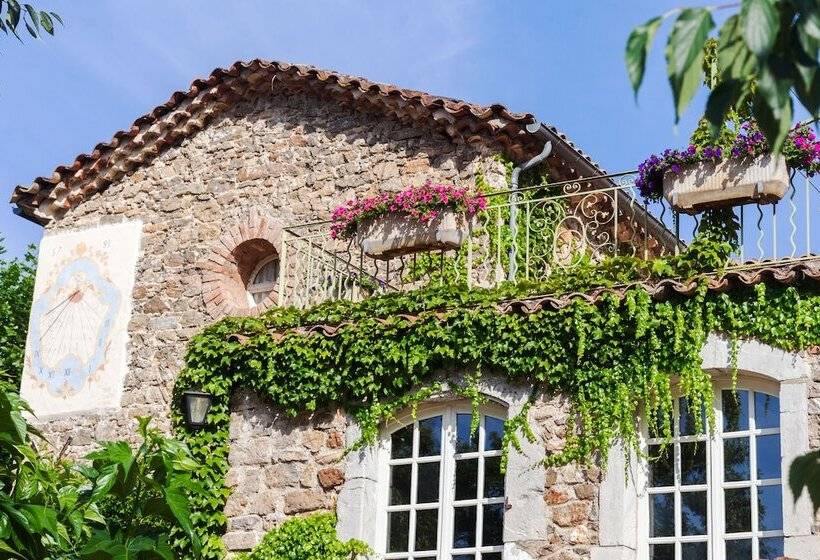 ホテル Le Pradinas