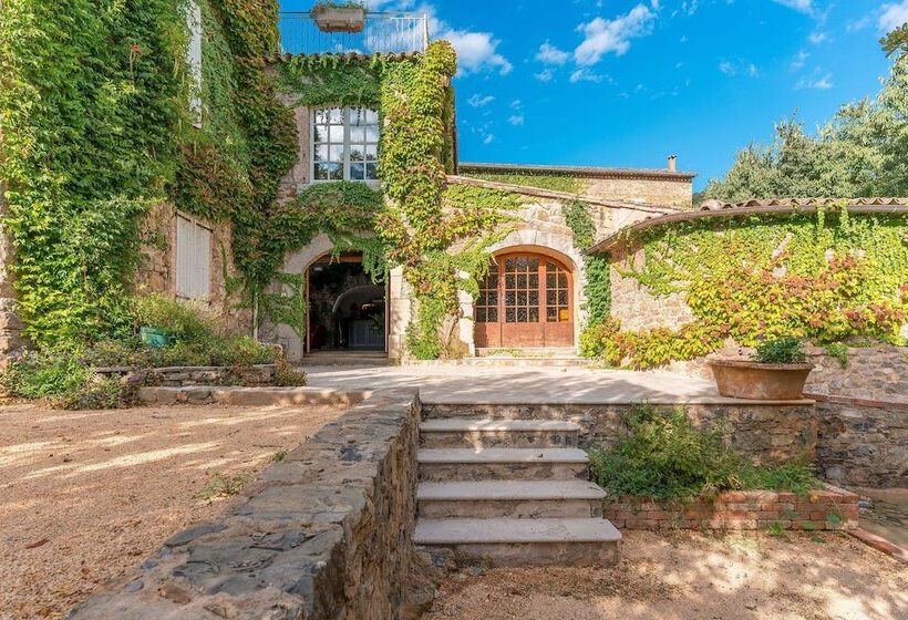 ホテル Le Pradinas