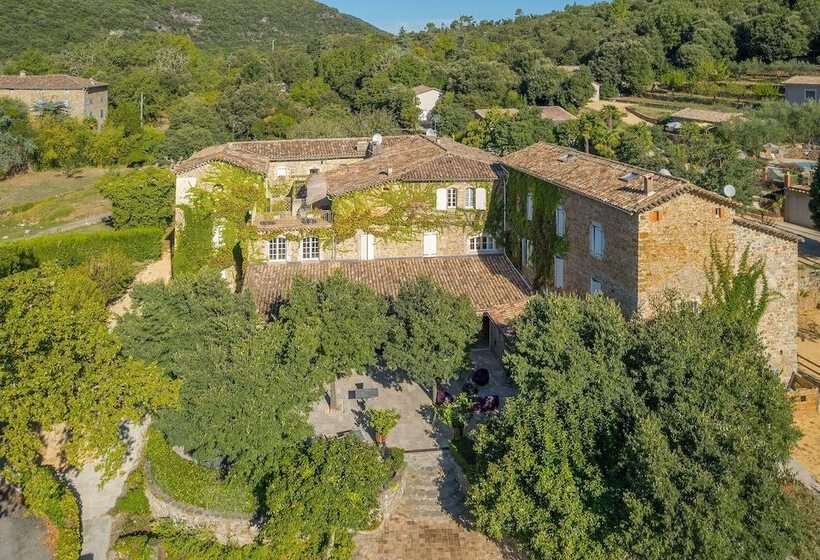 ホテル Le Pradinas