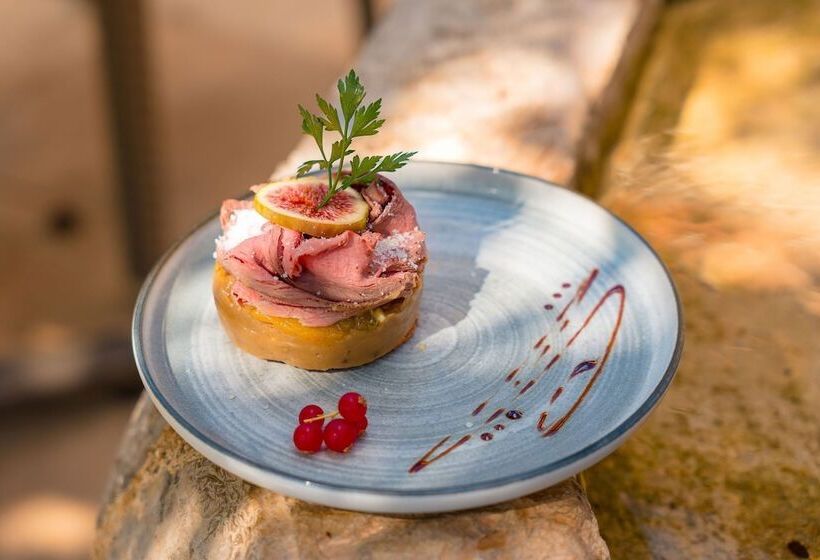 ホテル Le Pradinas